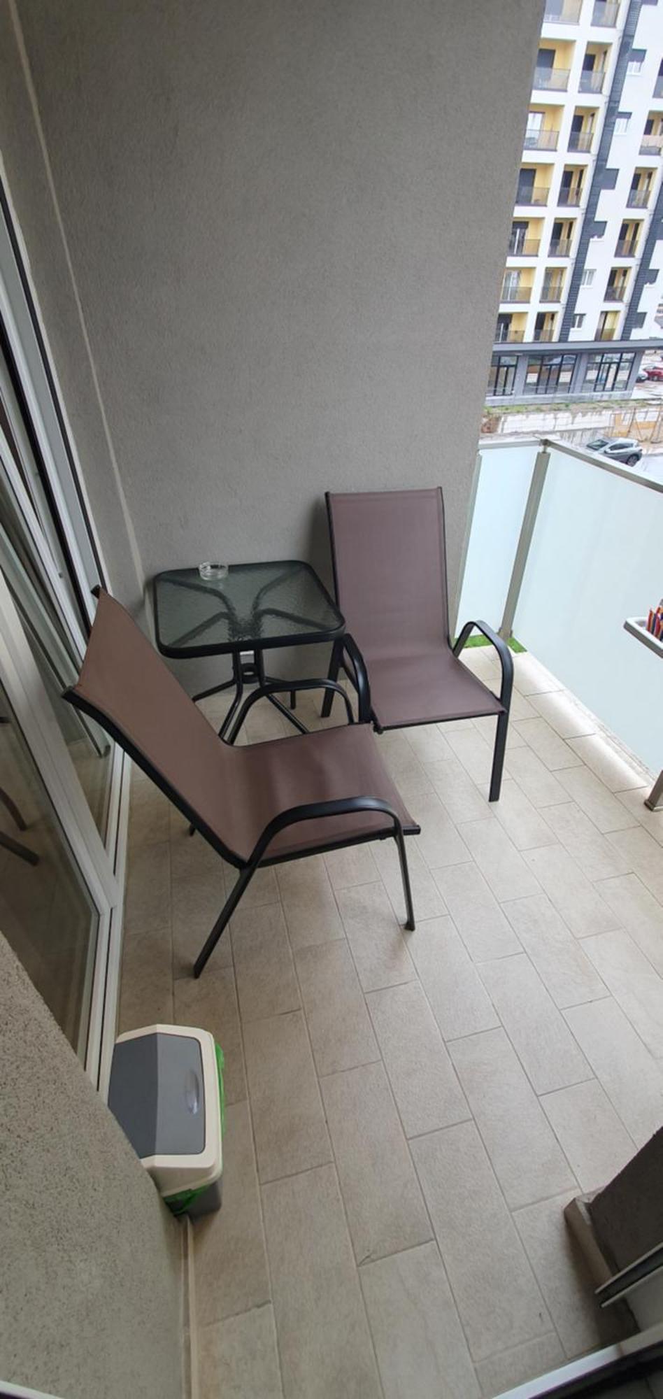 포드고리차 Odmor U Podgorici. 아파트 외부 사진